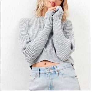 144. Urban outfitters silver chunky crewneck cropped sweater size small